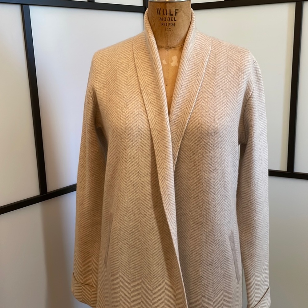 Tahari Pure Lux Long Cashmere Sweater in Herringbone Design Size S
